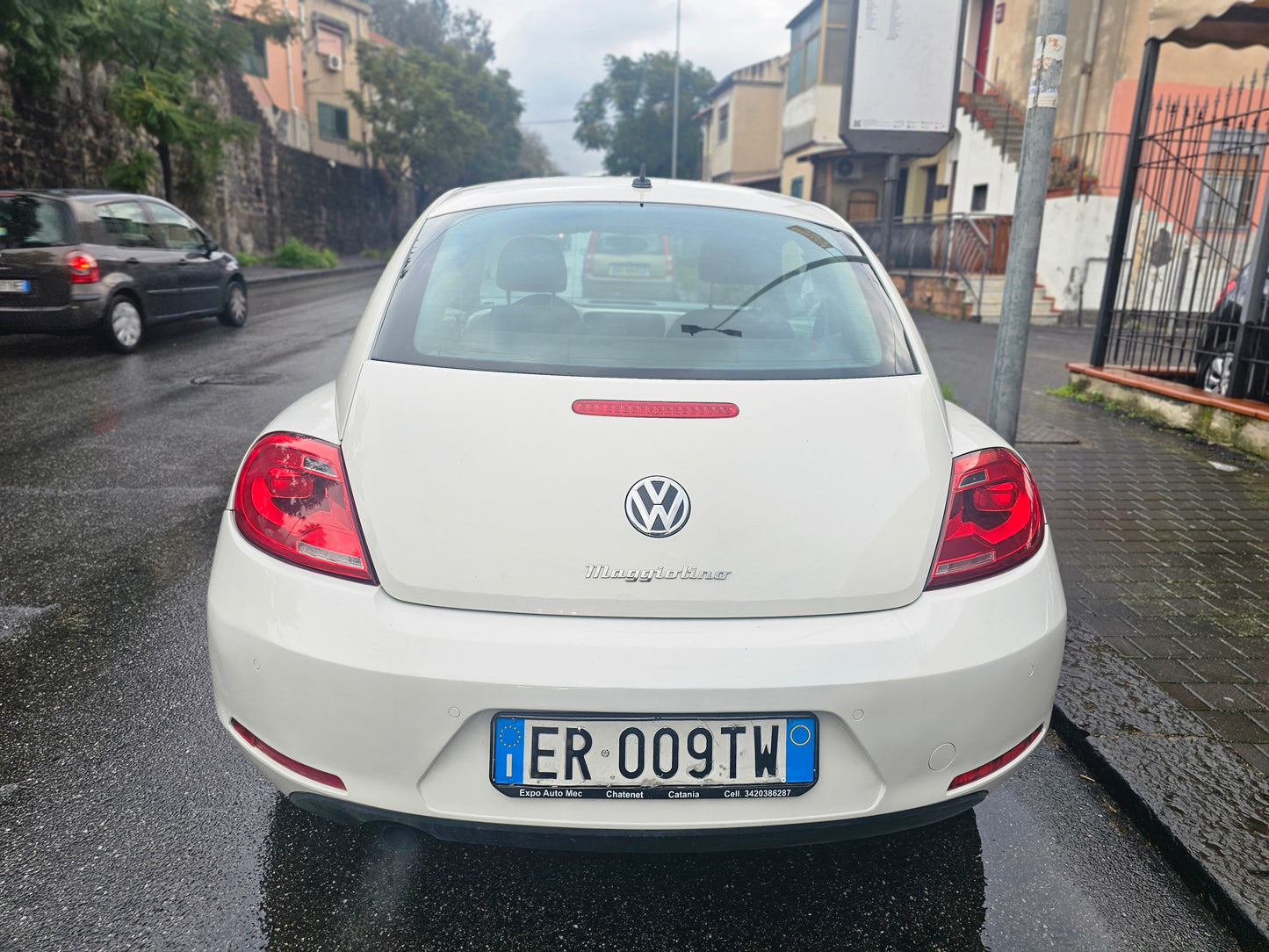 Volkswagen Maggiolino 1.6 TDI Design 77kw