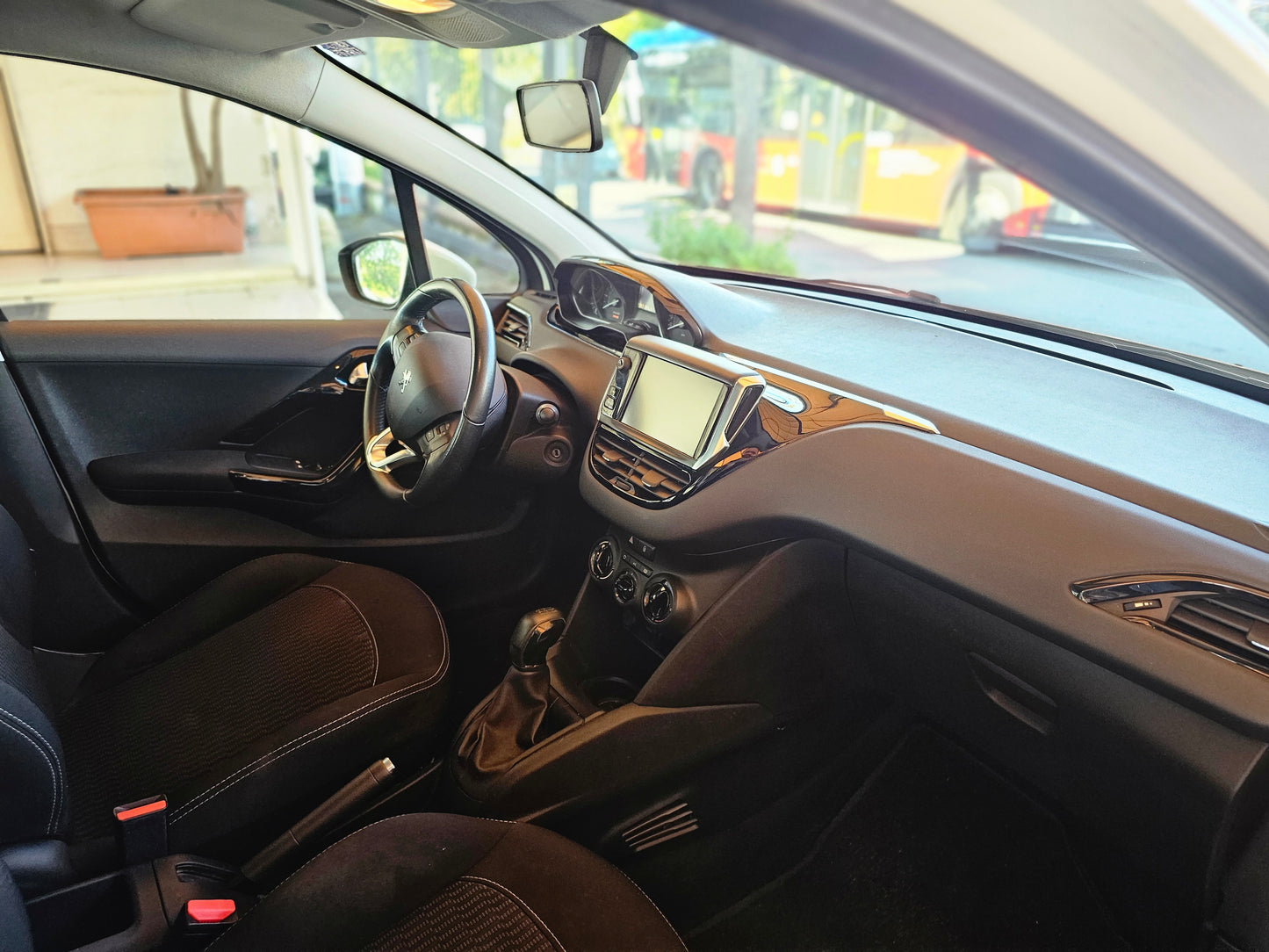 Peugeot 208 1.2 Puretech 82CV GPL