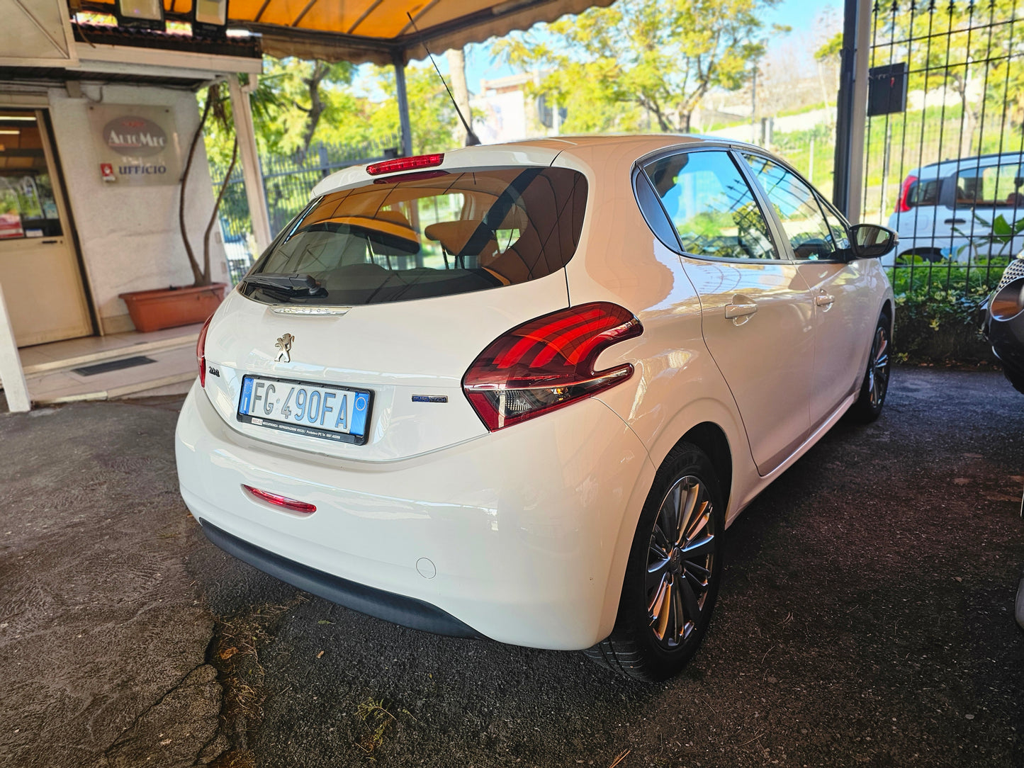 Peugeot 208 1.2 Puretech 82CV GPL